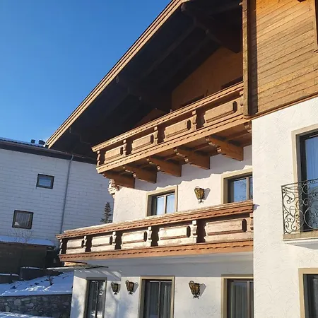 Апартаменты Mayr Бад Хофгаштайн